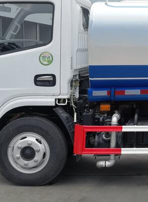 專威牌HTW5075GSSE6型灑水車