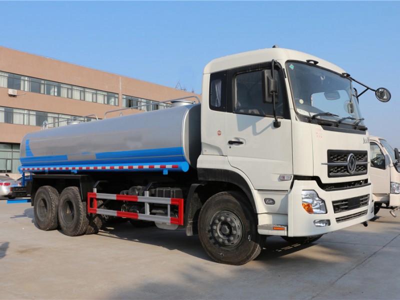 東風天龍20-25噸灑水車